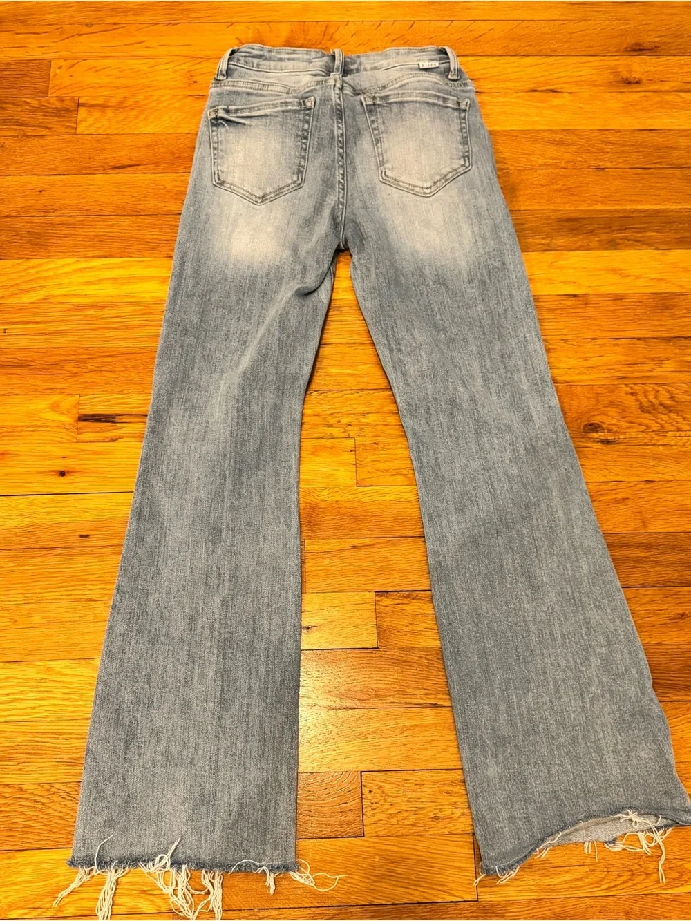 Risen Mid-Rise Bootcut Stretch Jeans Size 0/24 Light Wash - Picture 6 of 6